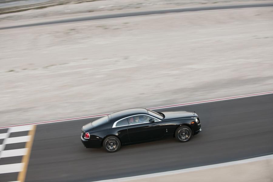  Rolls-Royce Wraith Black Badge 2016 года  (NA) (фото 23 из 30)
